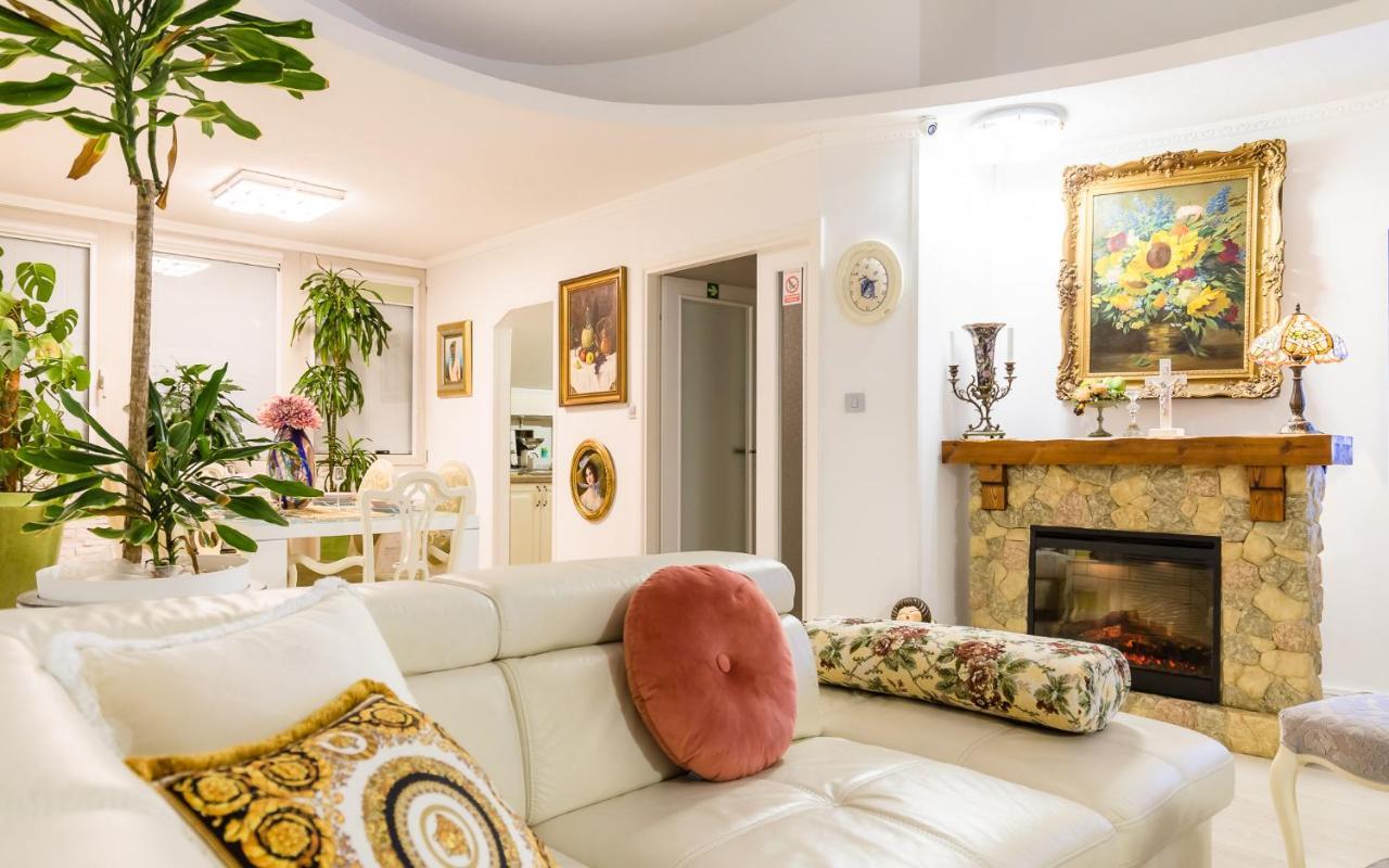 Luxury Apartment Sara Umag Exterior foto